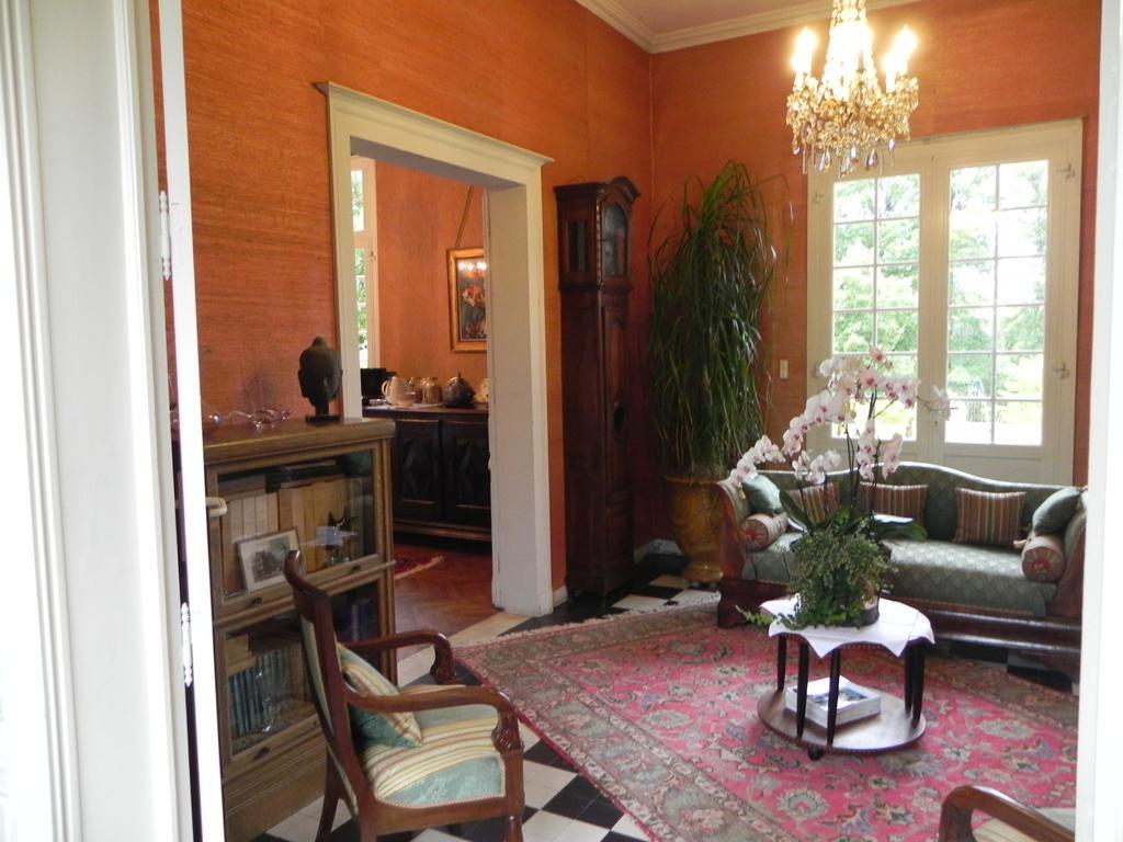 Chateau Belles Graves Bed & Breakfast Pomérols Exterior foto